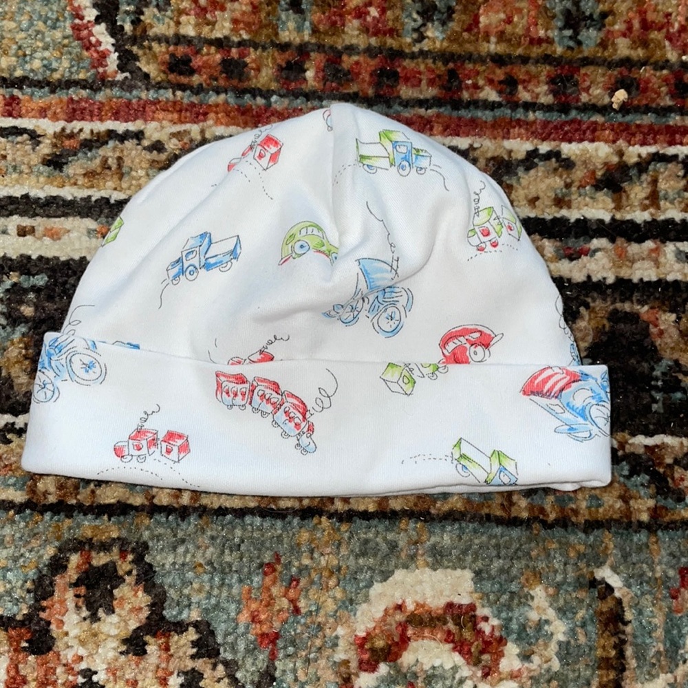 Kissy Kissy Cap